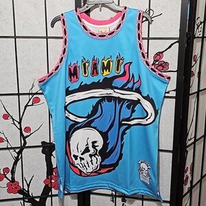 Miami Heat Brand X Jersey Dwyane Wade LeBron James Size XL New